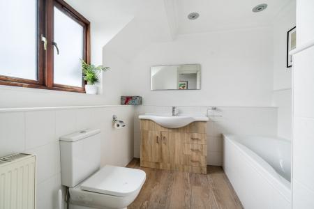 1373454-45-69023d5f0