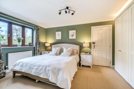 1373454-3-69023ce136