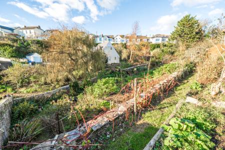 1372752-25-691b6b0fc