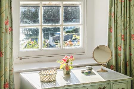 1372752-26-691b6b363