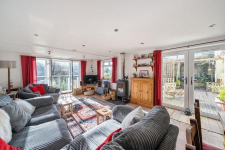 1388404-11-693d2311d