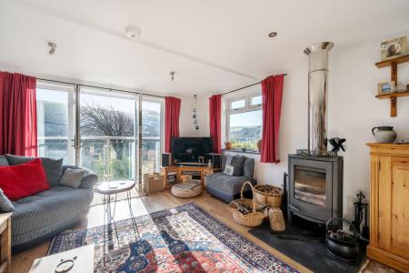 1388404-12-693d231cb