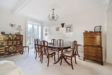 1386050-15-693d272de