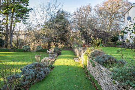 1386050-7-693d26e745