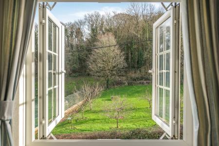 1408244-29-698227d79