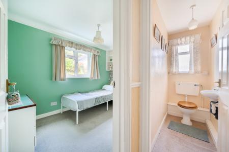 1408244-18-698227396