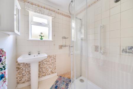 1408244-20-69822752e