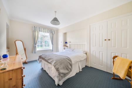 1408244-13-698226fcc