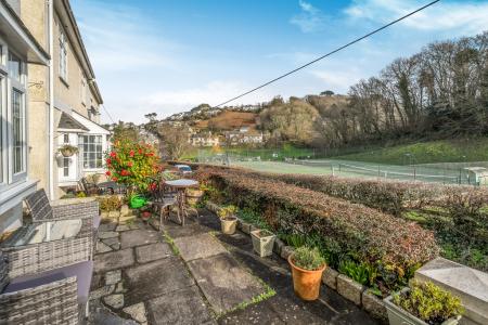 1408244-5-698226af89