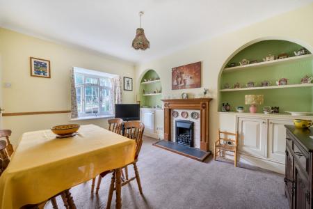 1408244-34-698228065