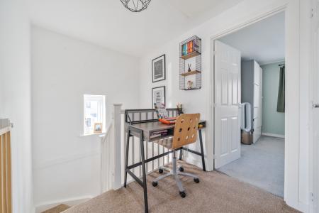 1410406-23-698df5e2b