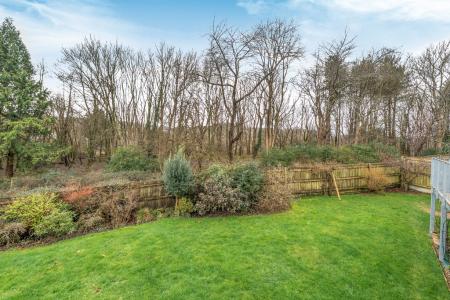 1409835-18-698dd9f4e