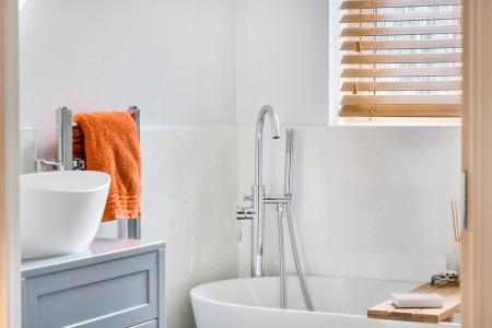 1409835-34-698ddb897