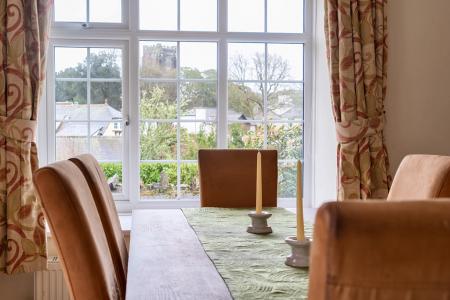 1387868-51-698b0a63b