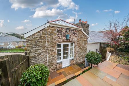 1387868-44-698b09a2b