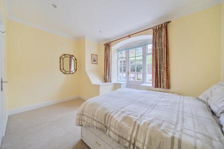 1387868-28-698b0891a