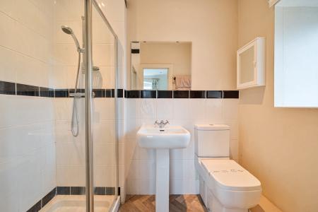 1387868-36-698b093c3