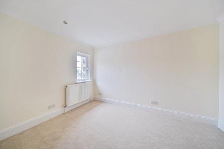 1387868-24-698b08770