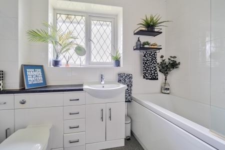 1411384-19-699854aae