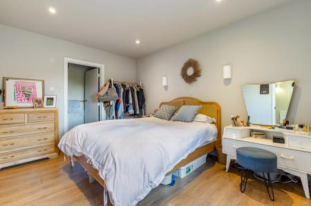 A18 - 1a Keaton Barn