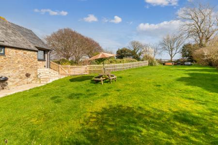 A08 - 5 Keaton Barns