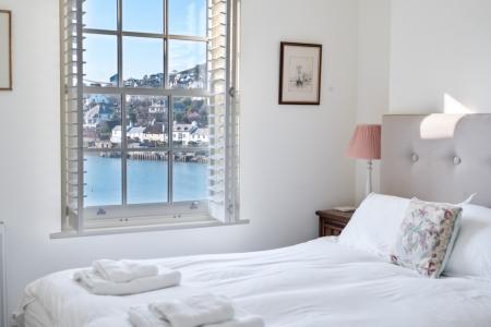 1419973-8-69a75b86ba