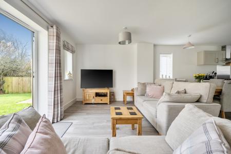 1428773-3-69b409b663