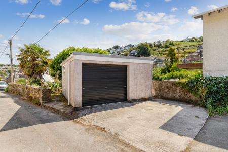 A38 - 24 Noss Mayo P
