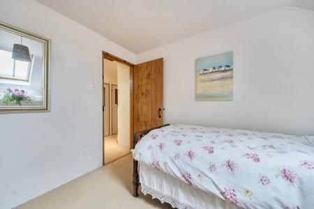 Twin Bedroom