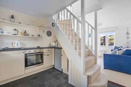 Kitchen/lounge