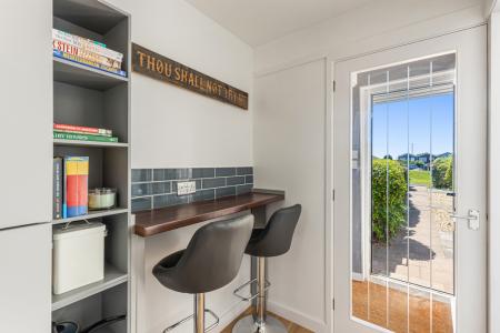Breakfast Bar