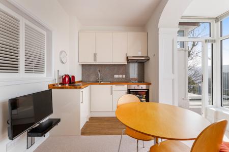 Kitchen/Dining/Sitti