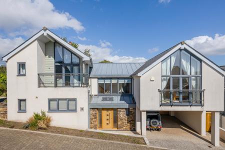 14 Salcombe Heights