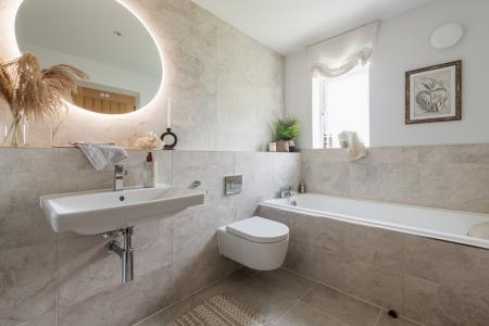 Coln Signature Home
