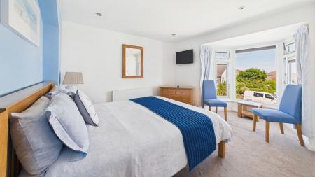 Ensuite Bedroom