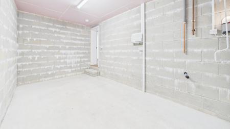 CAM01577G0-PR1040-STILL018