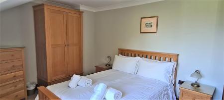 Doubloe bedroom (2).jpg