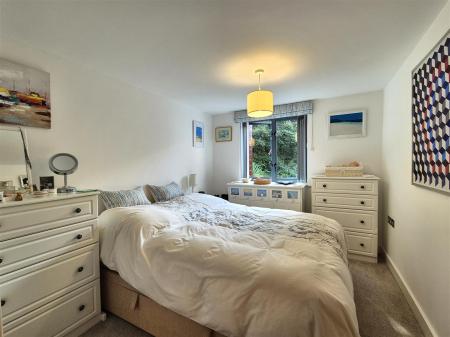 Principal bedroom.jpg