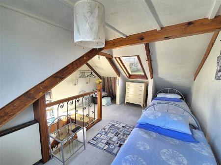 bedroom (top floor)
