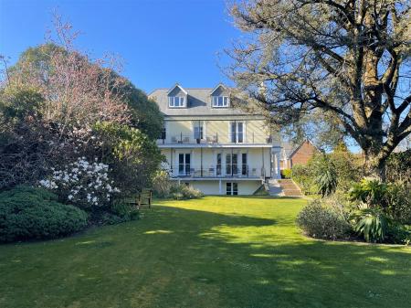 communal gardens and main building .jpg