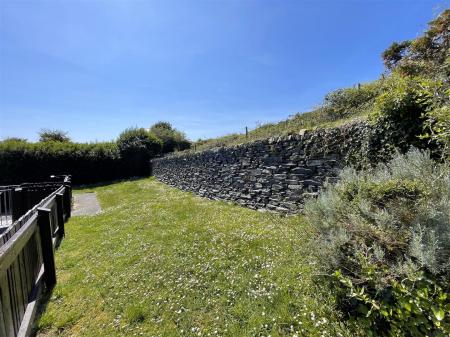 communal garden 2.jpg