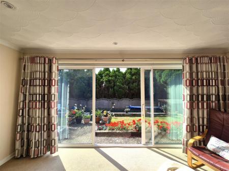 Sitting room (2).jpg