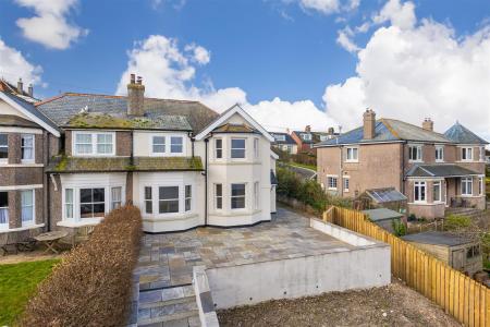 10 Hockens Lane Polruan Fowey-02.jpg