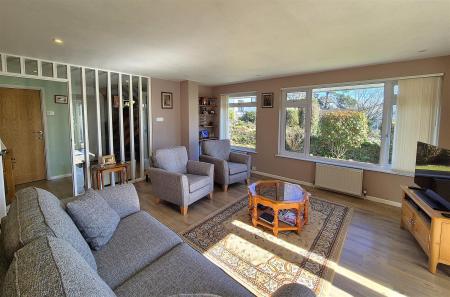 Sitting room (3).jpg