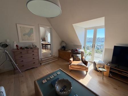 sitting room 3.jpg