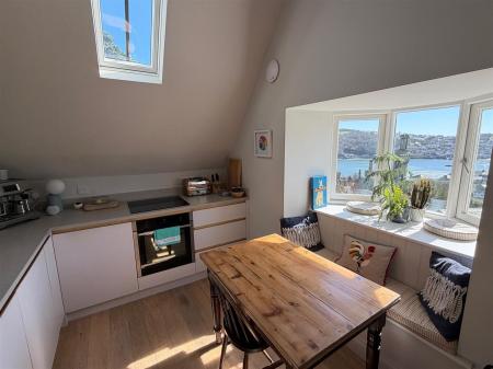 kitchen 3.jpg