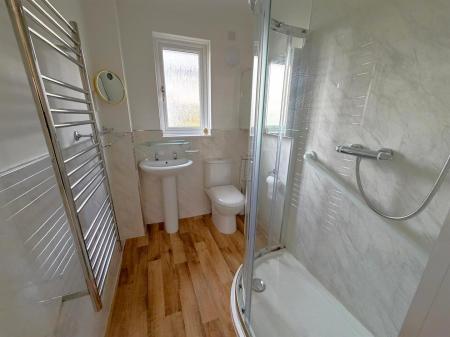 Shower room.jpg