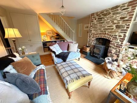 sitting room 2.jpg