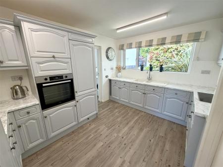 kitchen.JPEG