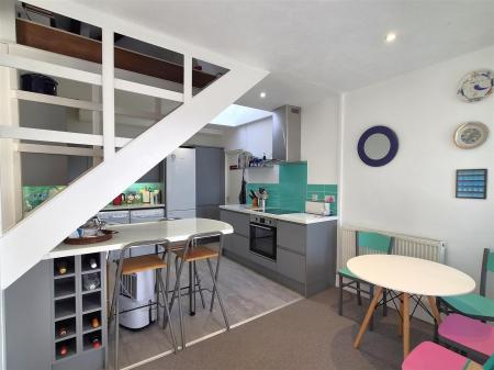 Kitchen dining room